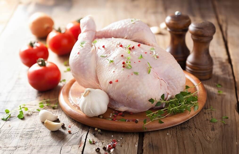 Comment reconnaître un poulet frais et de qualité ?